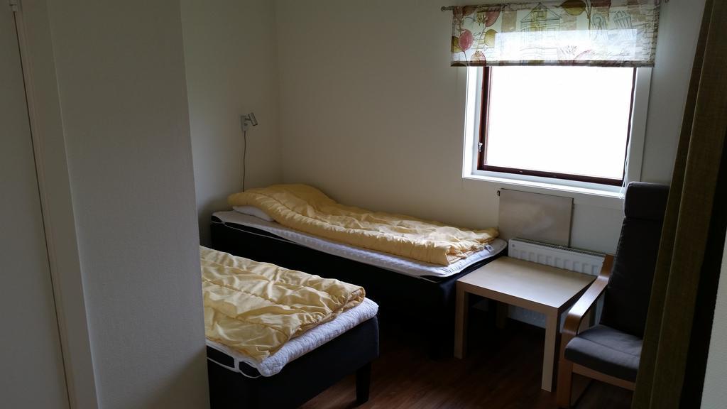 瓦尔贝里Apelvikstrand Semesterlagenheter公寓式酒店 客房 照片