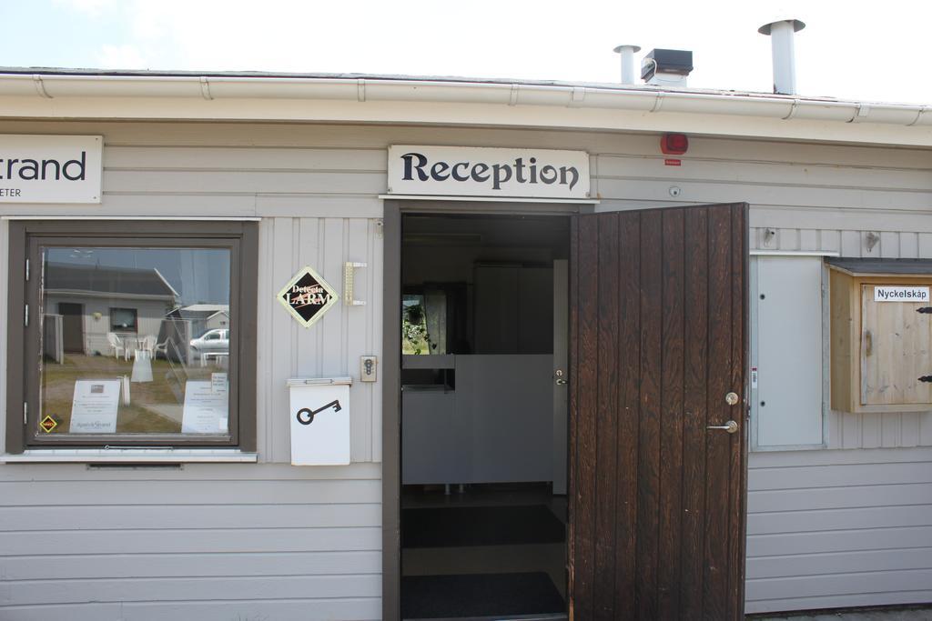 瓦尔贝里Apelvikstrand Semesterlagenheter公寓式酒店 客房 照片