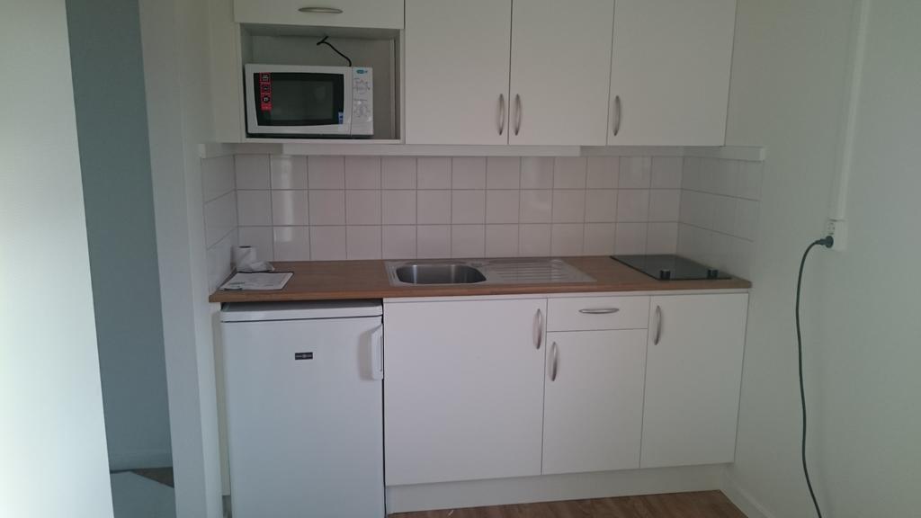 瓦尔贝里Apelvikstrand Semesterlagenheter公寓式酒店 外观 照片
